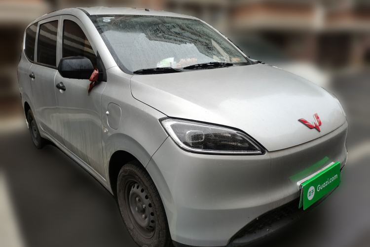 Used Wuling Hongguang New Energy 2024 All-Electric Model 300KM Practical Version Front Right 45 Deg