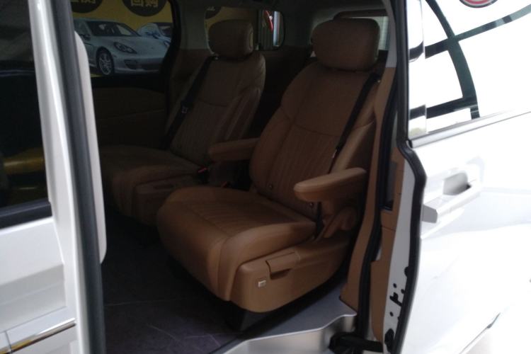 Used JAC Refine RF8 PHEV 2024 Zhiling Edition 1.5T 150KM Prestige Model – Lithium Iron Phosphate Left Rear Seat