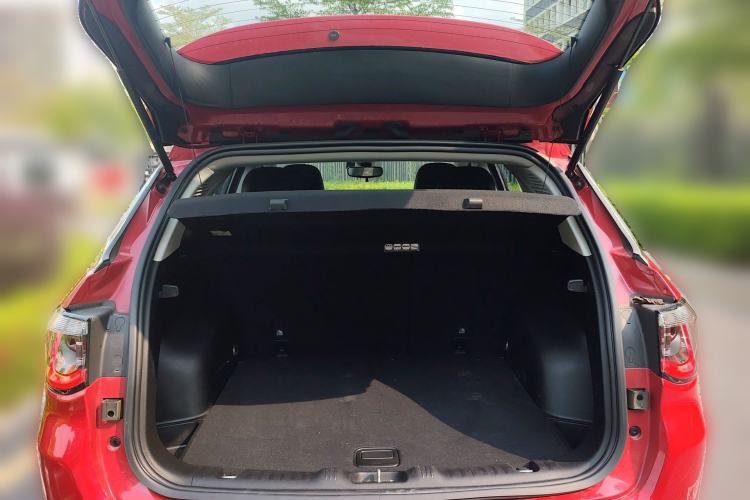 Used Jeep Compass 2020 220T Automatic Elite Edition Trunk