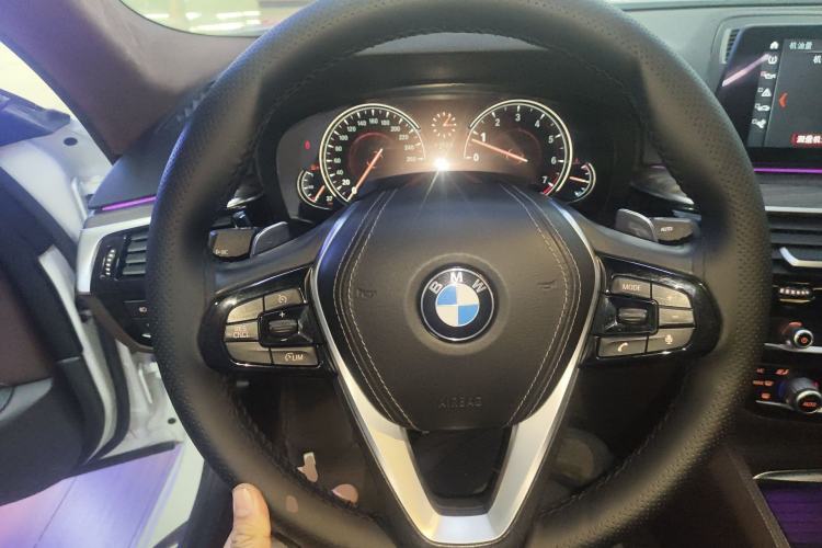 Used BMW 5 Series 2018 530Li xDrive Luxury Package Steering Wheel