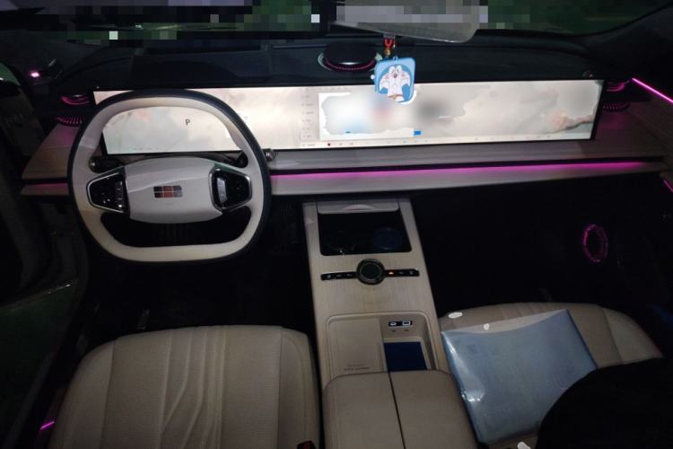 Used Geely Galaxy E8 2024 665 km Range Rear-Drive Starship Long-Range Version