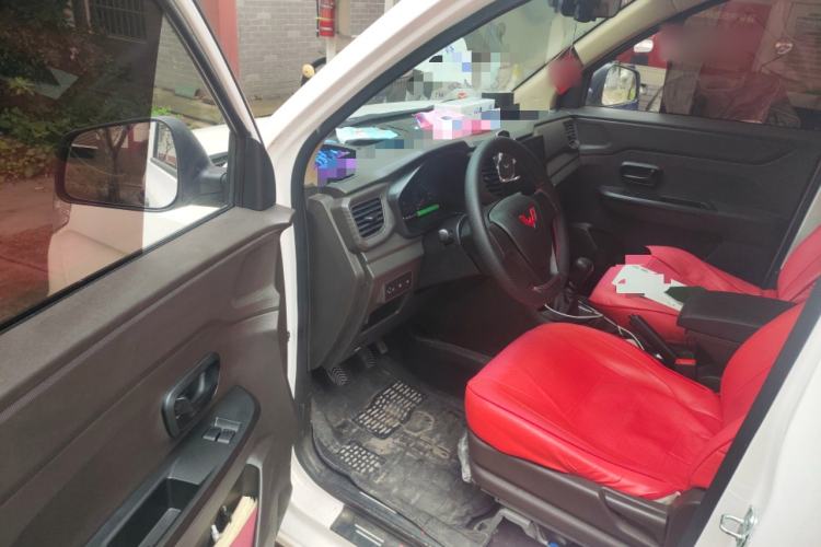 Used Wuling Hongguang V 2022 1.5L Jingqu Edition Electric-Assist LAR