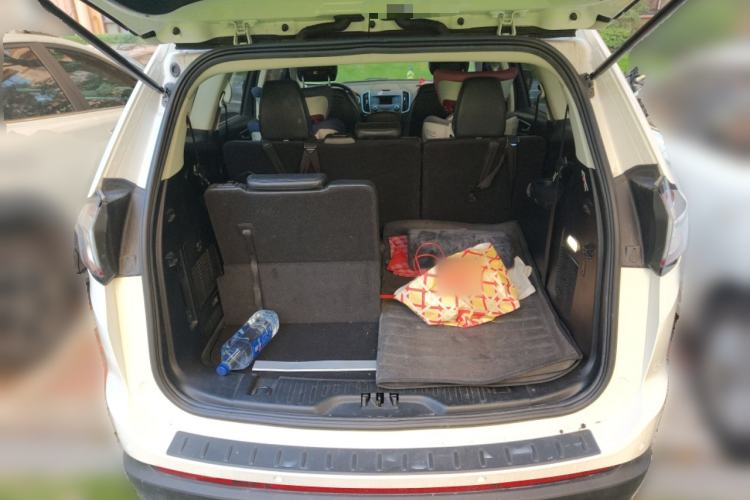 Used Ford Edge 2018 EcoBoost 245 Two-Wheel-Drive Platinum Edition 7-Seater China V Emission Standard Trunk