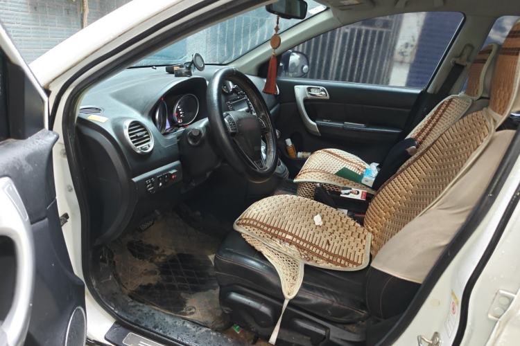 Used Haval H6 2013 Upgraded Model 2.4L Automatic Two-Wheel Drive Elite Version Driver Seat