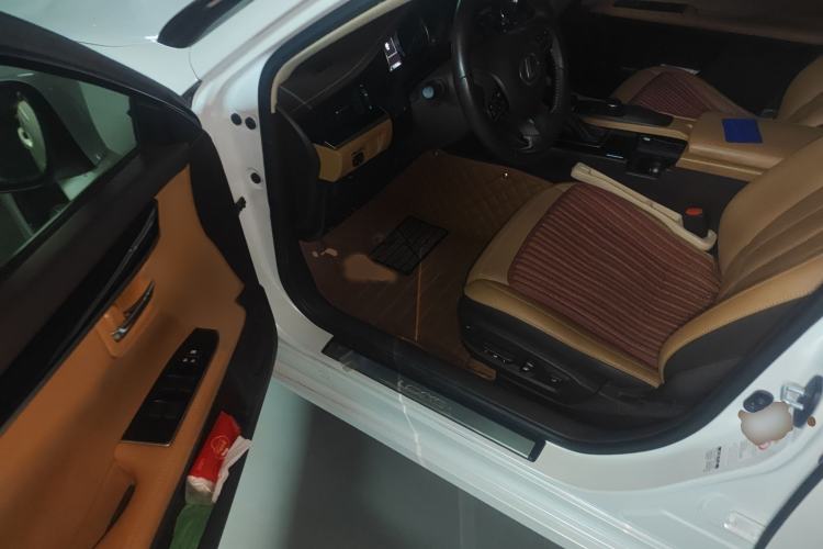 Used Lexus ES 2015 200 Elite Edition
