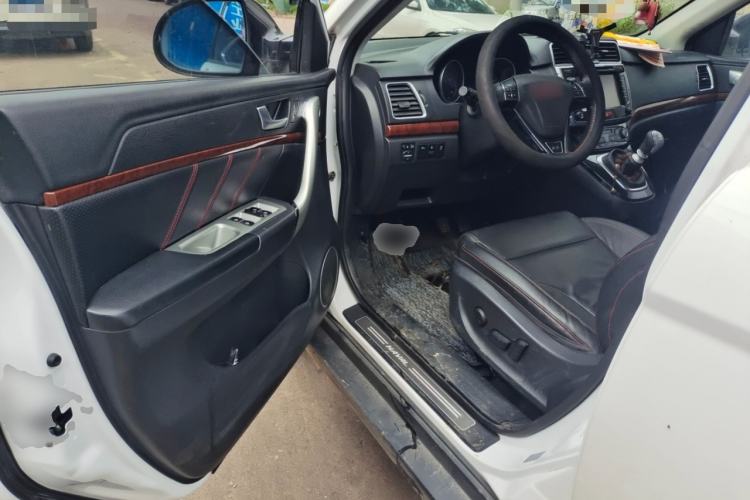 Used Haval H6 2015 Sport Edition 1.5T Manual Two-Wheel Drive Elite Model Driver Seat