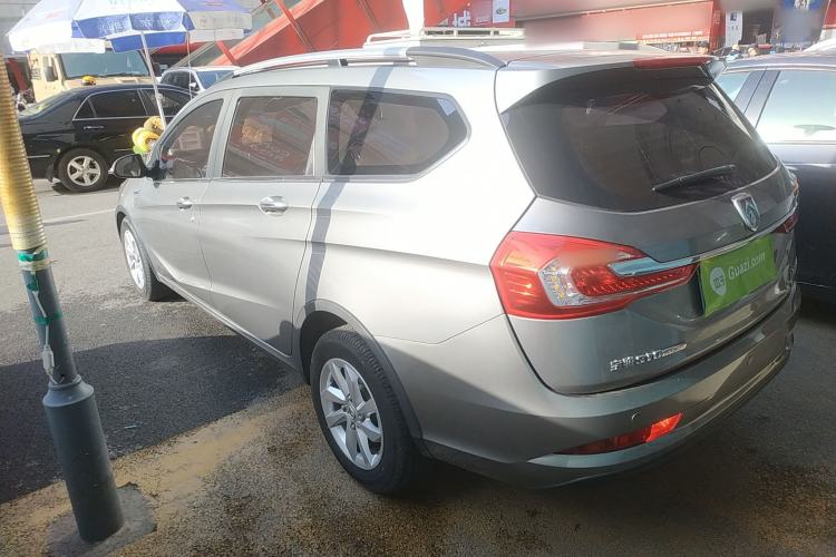 Used Baojun 310W 2017 1.5L Manual Fashion Model China V
