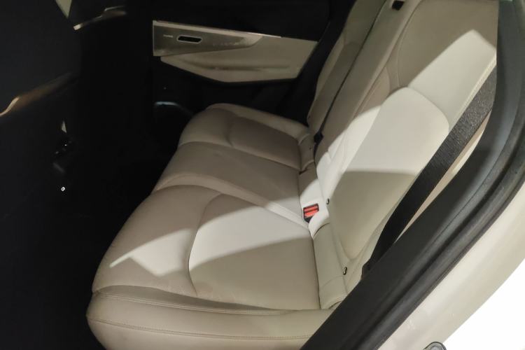 Used Lynk & Co 08 EM-P 2023 120km Long-Range Pro Left Rear Seat