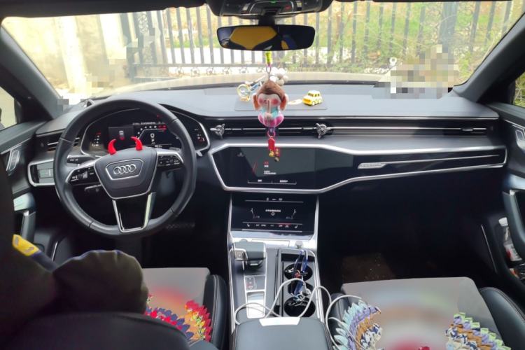 Used Audi A6L 2024 45 TFSI quattro Prestige Dynamic Edition Center Console