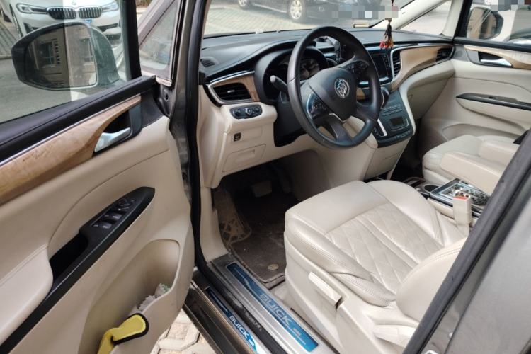 Used Buick GL8 2017 ES 28T Comfort Model China V Standard
