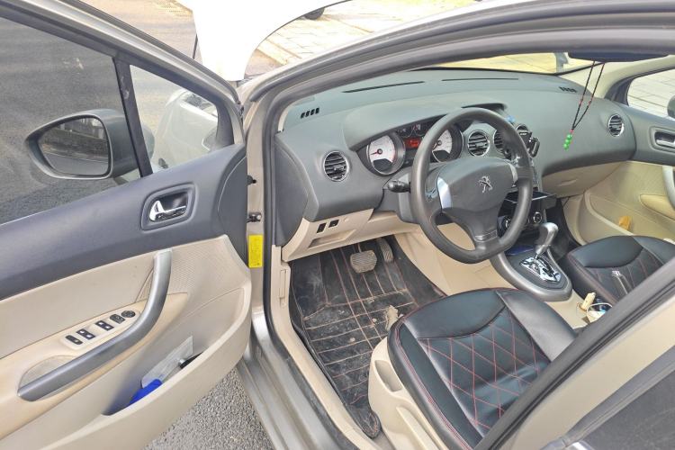 Used Peugeot 408 2013 2.0L Automatic Comfort Edition
