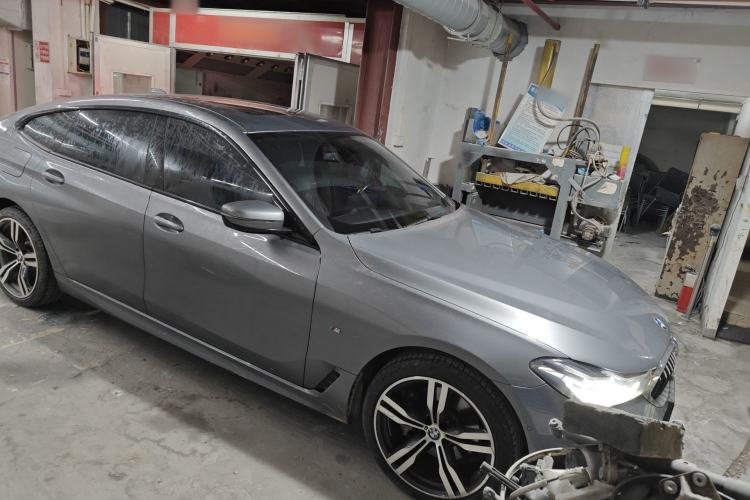 Used BMW 6 Series GT 2022 630i M Sport Package Front Right 45 Deg