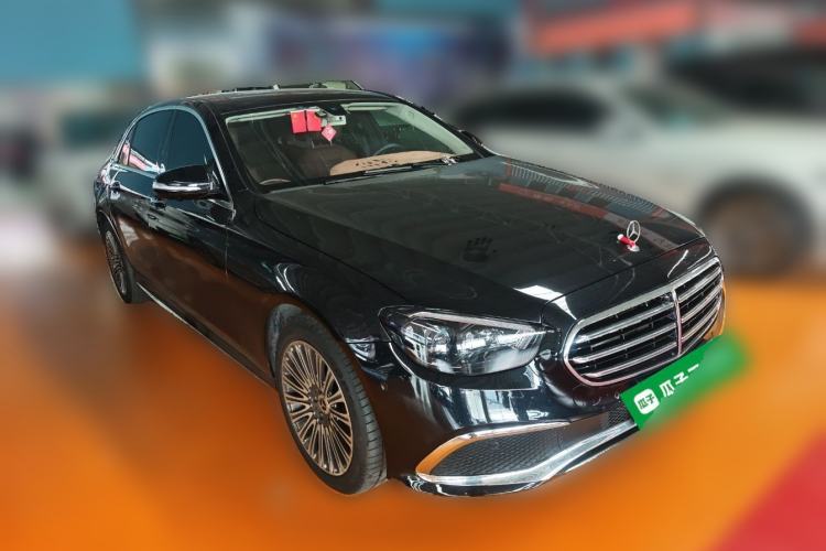 Used Mercedes-Benz E-Class 2018 Facelifted E 300 L Stylish Version Front Right 45 Deg