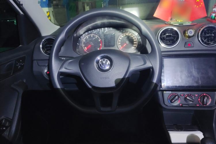 Used Volkswagen Jetta 2017 1.4L Manual Fashion Edition
