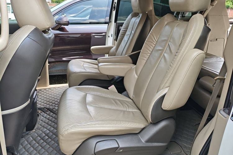 Used Buick GL8 2013 2.4L CT Luxury Business Comfort Edition