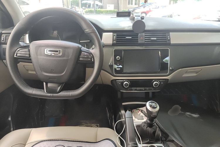 Used Qoros 3 2014 Sedan 1.6L Manual Zhixiang Model
