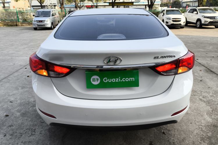 Used Hyundai Elantra (5th Generation / Langdong) 2016 1.6L Automatic Smart Version
