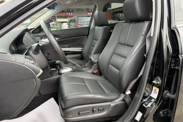 Used Honda Crosstour 2014 2.4L Luxury Edition
