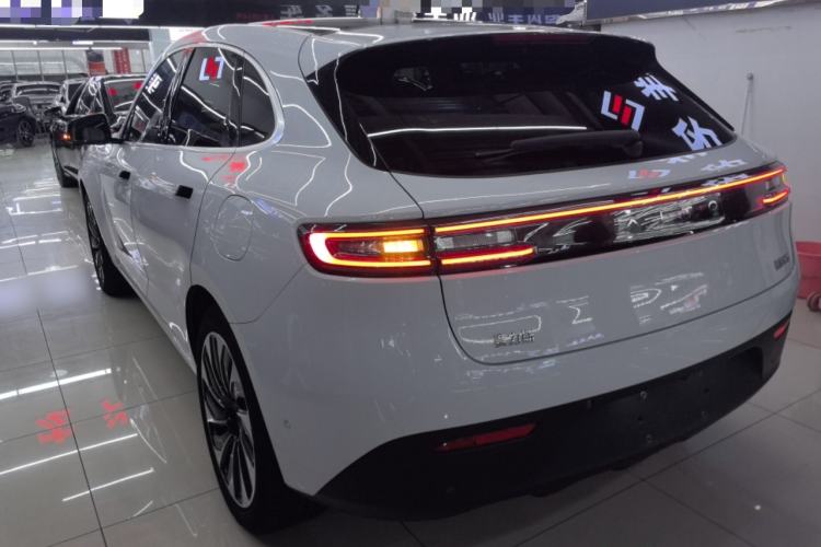 Used Hima AITO M5 2022 Extended-Range Four-Wheel Drive Performance Version
