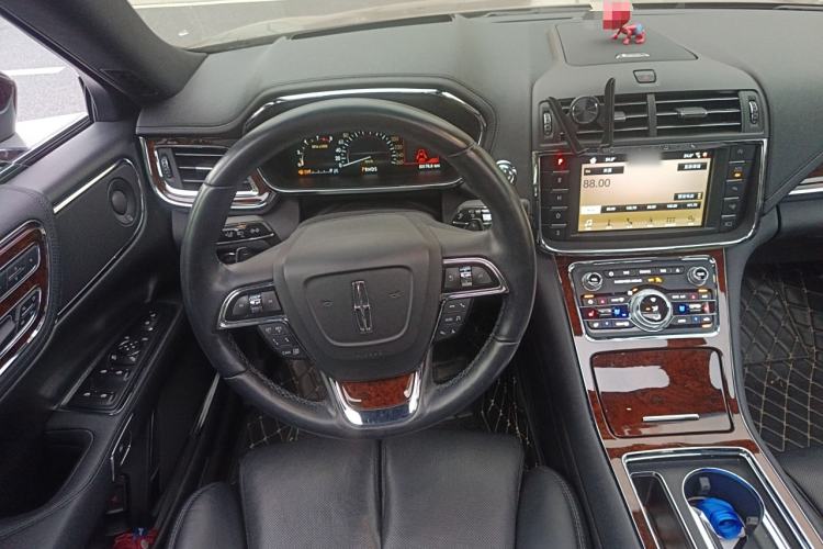 Used Lincoln Continental 2019 2.0T Two-Wheel Drive Prestige Version China VI Standard
