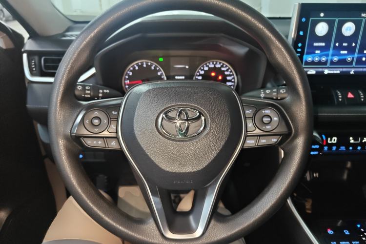 Used Toyota Wildlander 2020 2.0L CVT Two-Wheel Drive Luxury Edition Steering Wheel