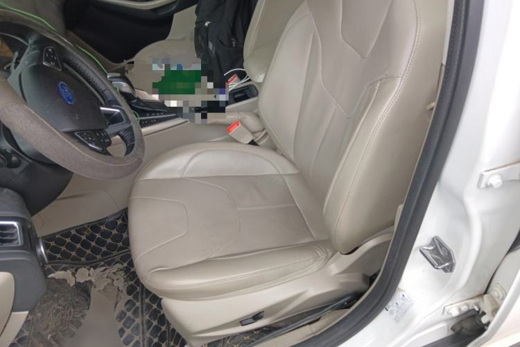 Used Ford Focus 2015 Sedan EcoBoost 180 Automatic Flagship Model
