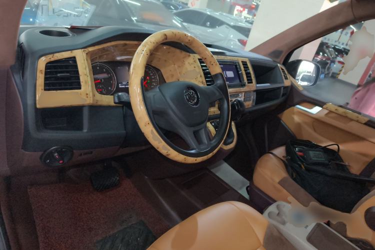 Used Volkswagen Caravelle 2018 2.0 TSI 4x4 Comfort Edition 7 Seats