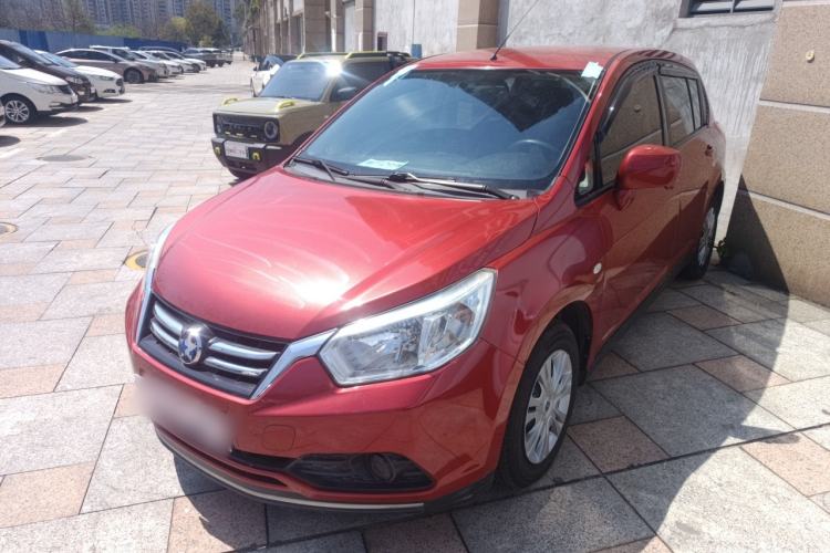 Used Venucia R50 2015 1.6L Automatic Fashion Edition
