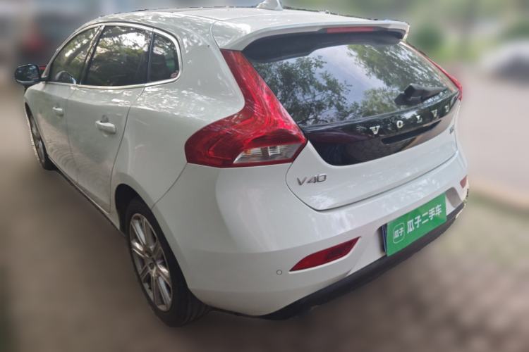 Used Volvo V40 2018 T3 Zhiya Edition
