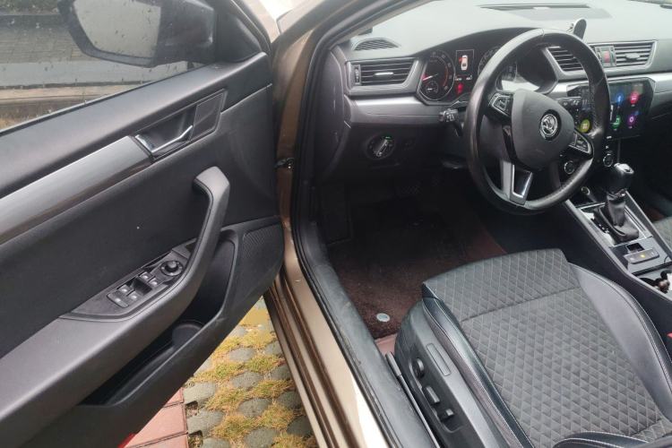 Used Skoda Superb 2016 TSI330 DSG Innovation Edition