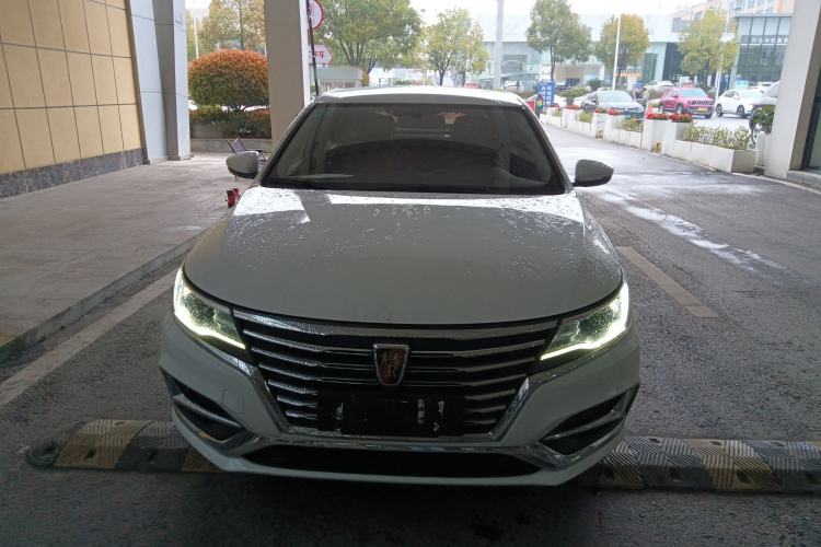 Used Roewe i6 2019 PLUS 1.6L CVT 4G Connected Luxury Deluxe Edition
