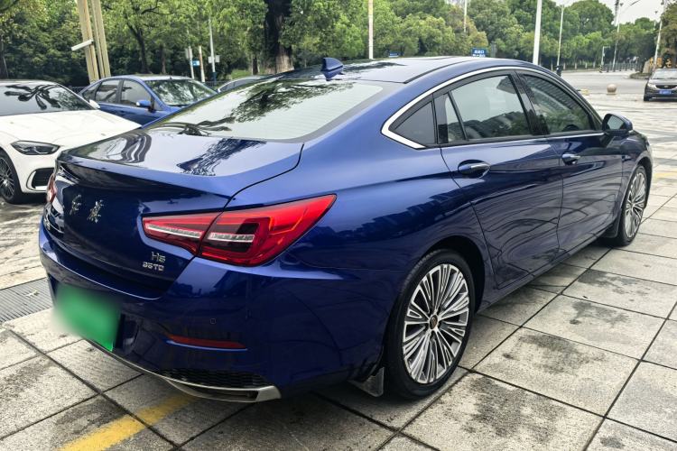 Used Hongqi H5 2022 Classic Model 1.8T Automatic Smart Connect Flagship Edition Rear Right 45 Deg