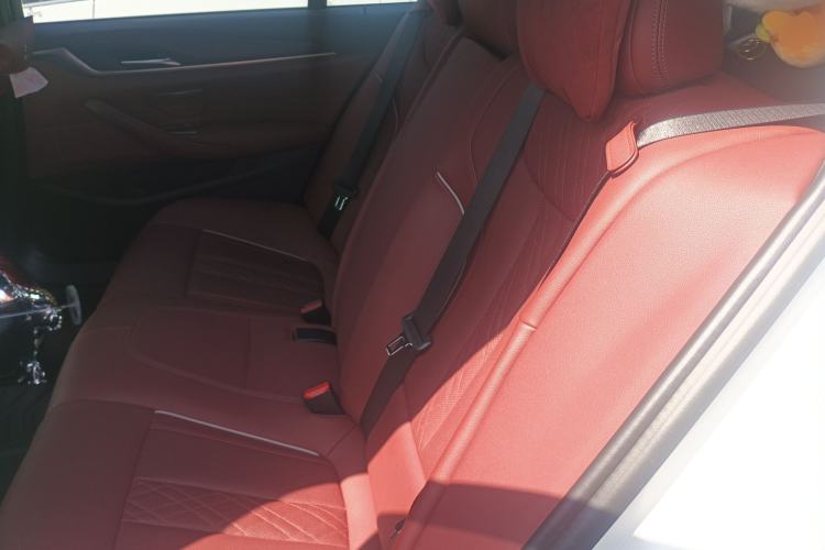 Used BMW 5 Series 2022 Second Facelift 530Li Leading Edition M Sport Package
