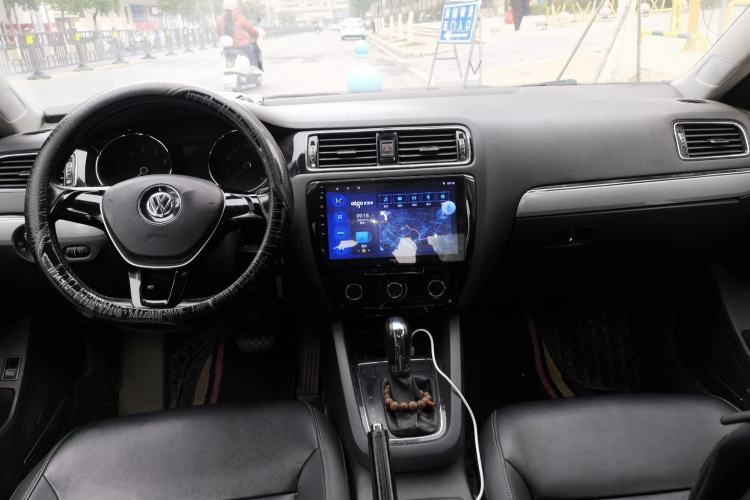 Used Volkswagen Sagitar 2015 1.6L Automatic Comfort Model