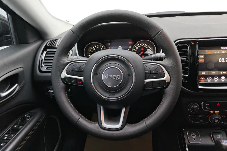 Used Jeep Compass 2019 220T Automatic Family Edition
