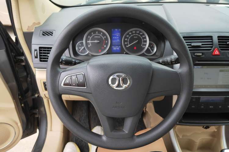 Used BAIC E Series 2012 Hatchback 1.5L Manual Leshang Version
