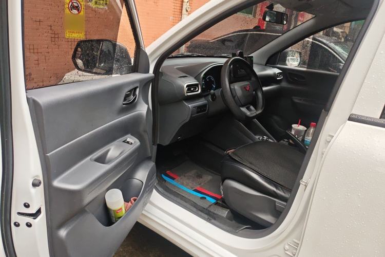 Used Wuling Hongguang New Energy 2024 All-Electric Model 300KM Standard Version Driver Seat
