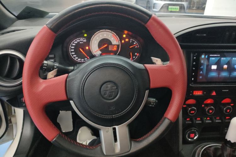 Used Toyota 86 2013 2.0L Automatic Luxury Version