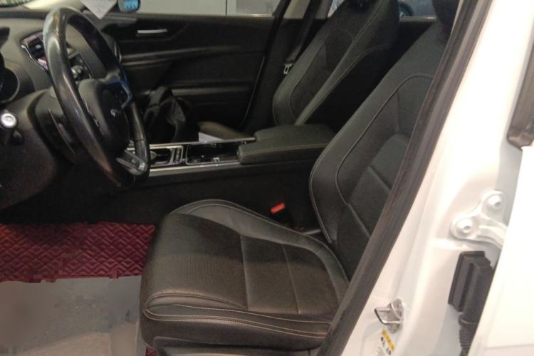 Used Jaguar XE 2015 2.0T 240 PS R-Sport Left Front Seat