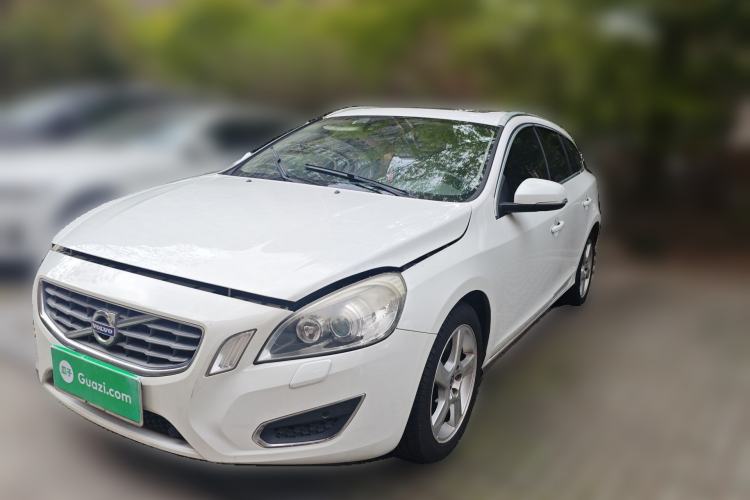 Used Volvo V60 2013 T5 Smart Edition