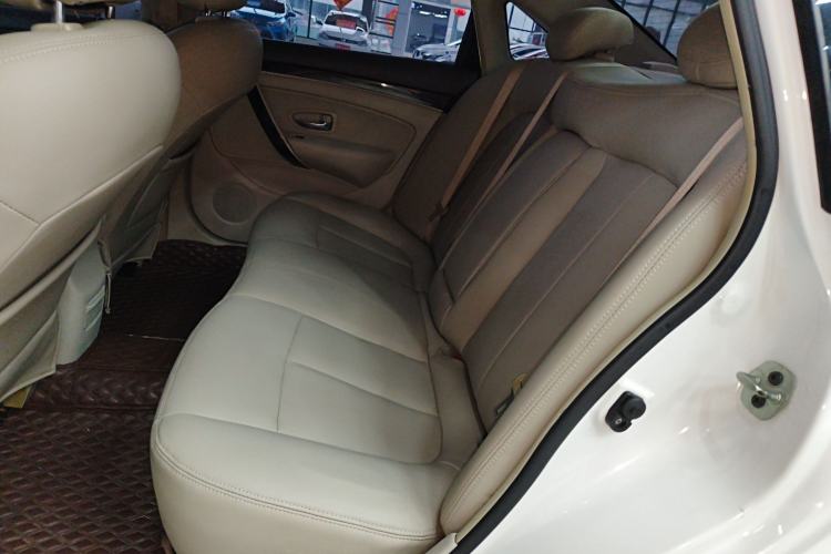 Used Dongfeng Aeolus A60 2016 1.6L Automatic Luxury Model
