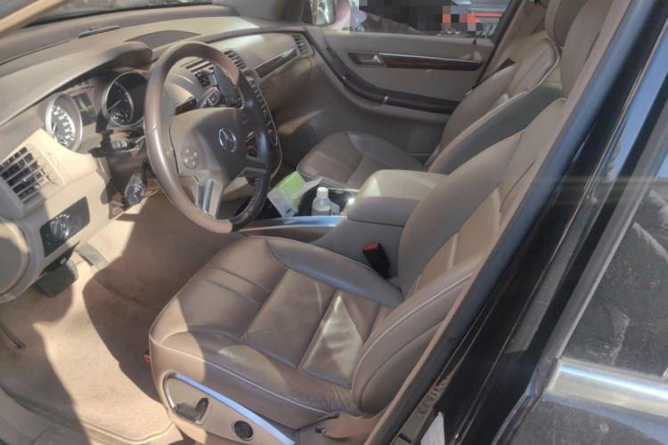 Used Mercedes-Benz R-Class 2011 R 350 L 4MATIC