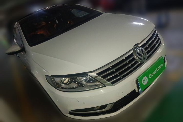 Used Volkswagen CC 2015 1.8TSI Luxury Model Front Right 45 Deg