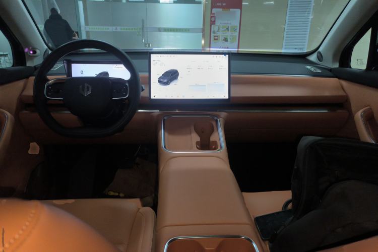 Used Leapmotor C16 2026 Extended-Range 280 LiDAR Zhizun Edition 6 Seats
