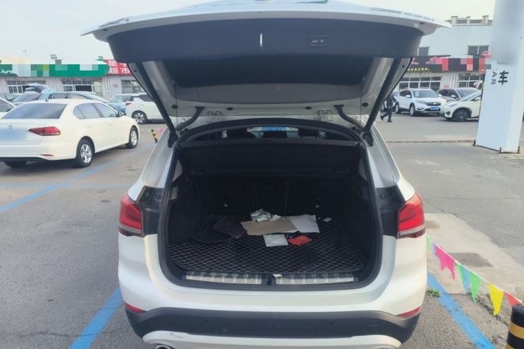 Used BMW X1 2020 sDrive25Li Leading Model Trunk