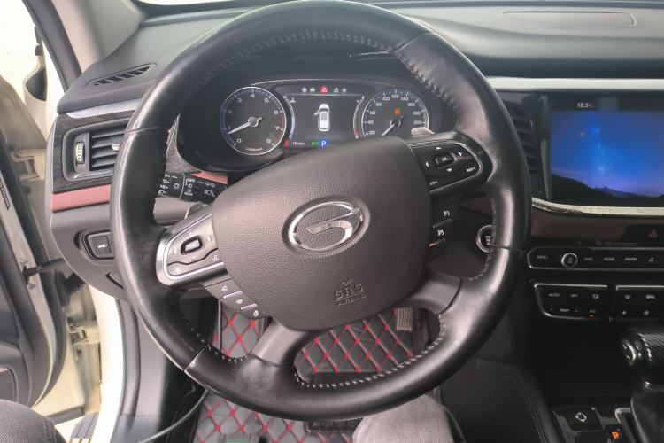 Used GAC Trumpchi GS8 2017 320T Two-Wheel Drive Luxury Smart Connectivity Version (7 Seats)