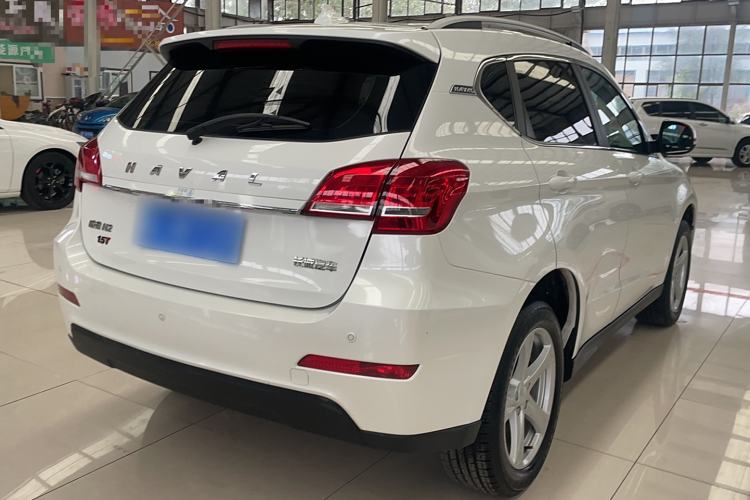 Used Haval H2 2018 Chuanxiang Edition Red Badge 1.5T Manual Two-Wheel Drive Fashionable Model
