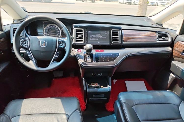 Used Honda Elysion 2016 2.4L Luxury Edition Center Console