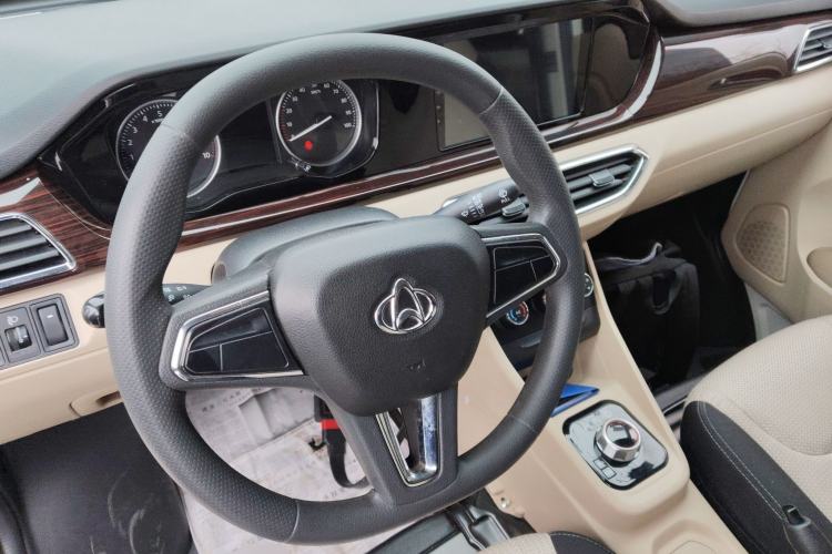 Used Kuayue Kuayue Xing V7 EV 2025 Model, 285 km, Smart Enjoyment Version, 6-seater, Ningde 2C, 41.86 kWh
