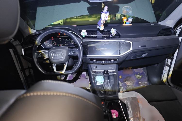 Used Audi Q3 2022 35 TFSI Fashion Dynamic Model